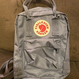 Fjallraven Classic Gray Kanken Backpack Bag Small
